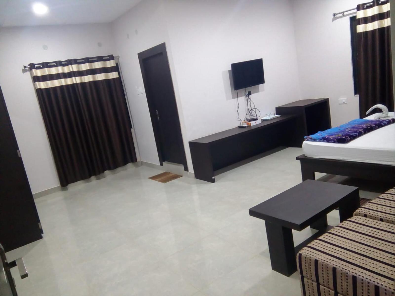 Hotel Indraprasth Balangir Bagian luar foto